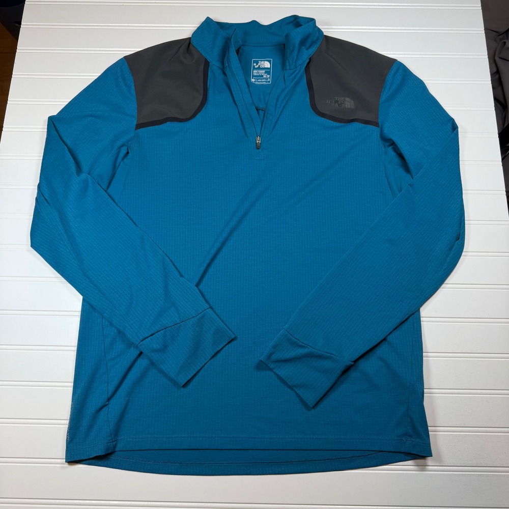 The North Face Mens FlashDry-XD Quarter Zip Pullover Blue Gray Active Top Medium